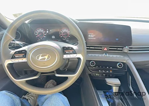 2024 Hyundai Elantra Sel from USA, damaged, VIN KMHLM4DG4RU802200